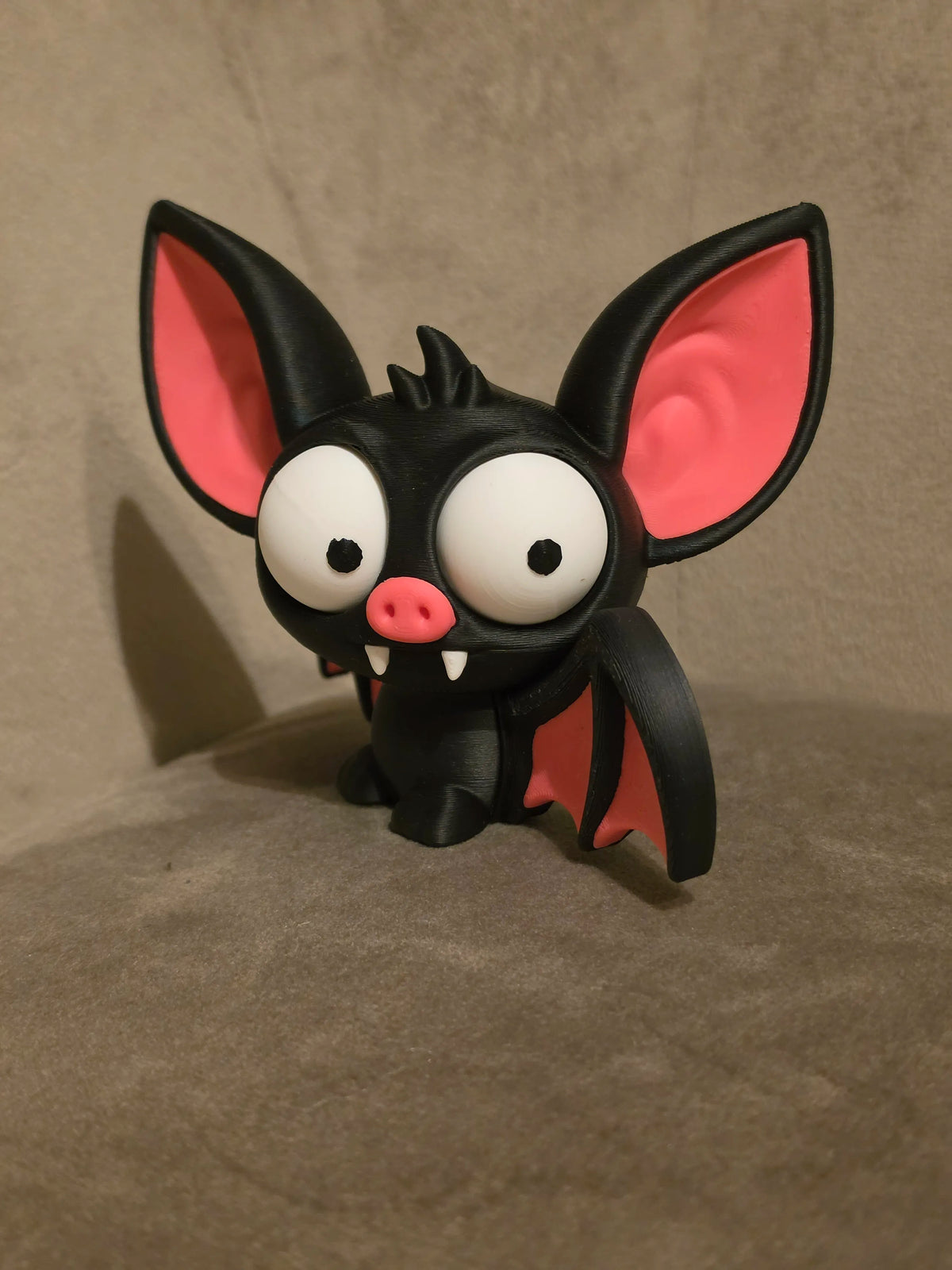 Goofy Series Fledermaus mit beweglichen Augen – Zusatzbild 1